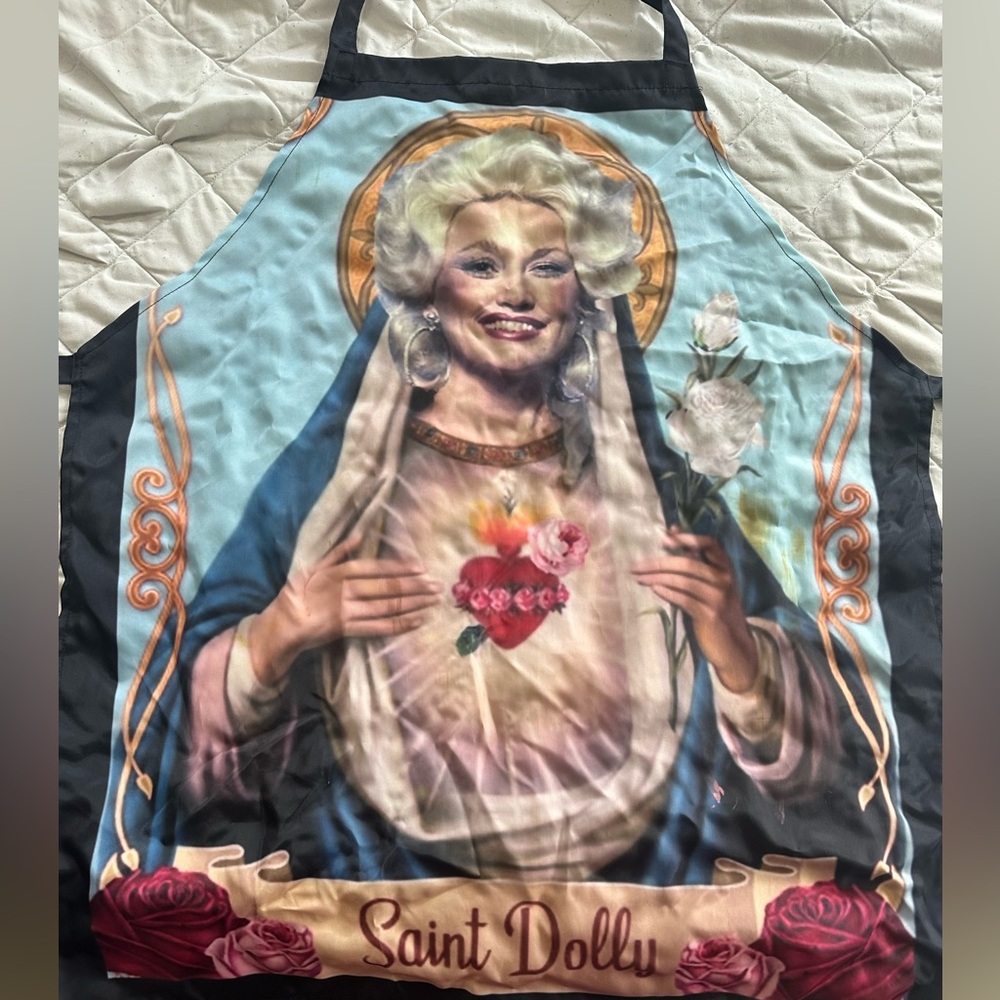 Saint Dolly Graphic apron